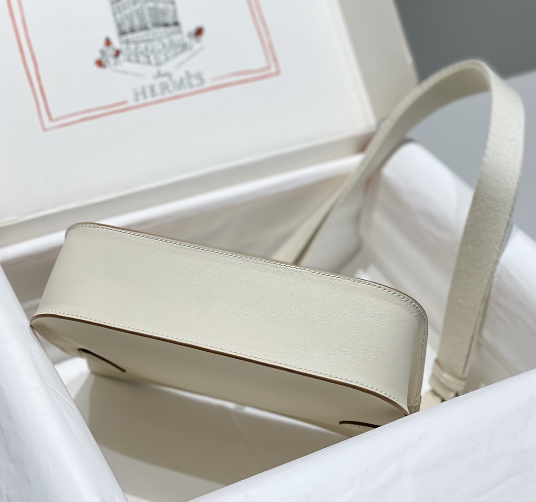 Hermes Jypsiere Mini Shoulder Bag In Cream White Swift Leather